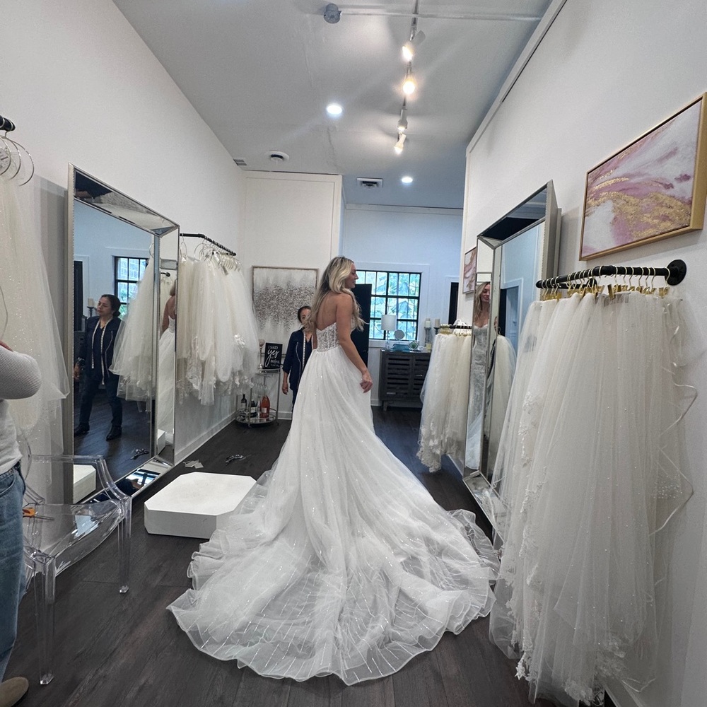 Detachable Bridal Over Skirt - NEVER altered - NEVER worn to wedding